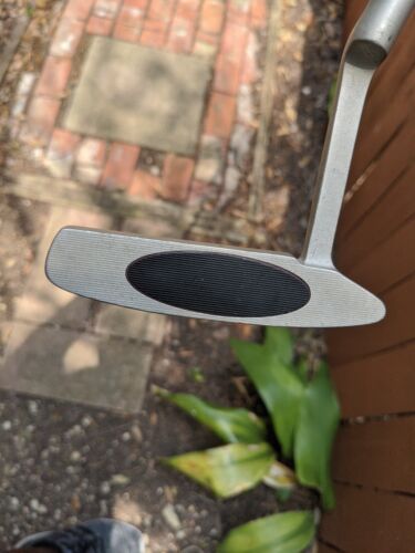 Wilson  Deep Red Putter 35" Mens RH -Face Balanced