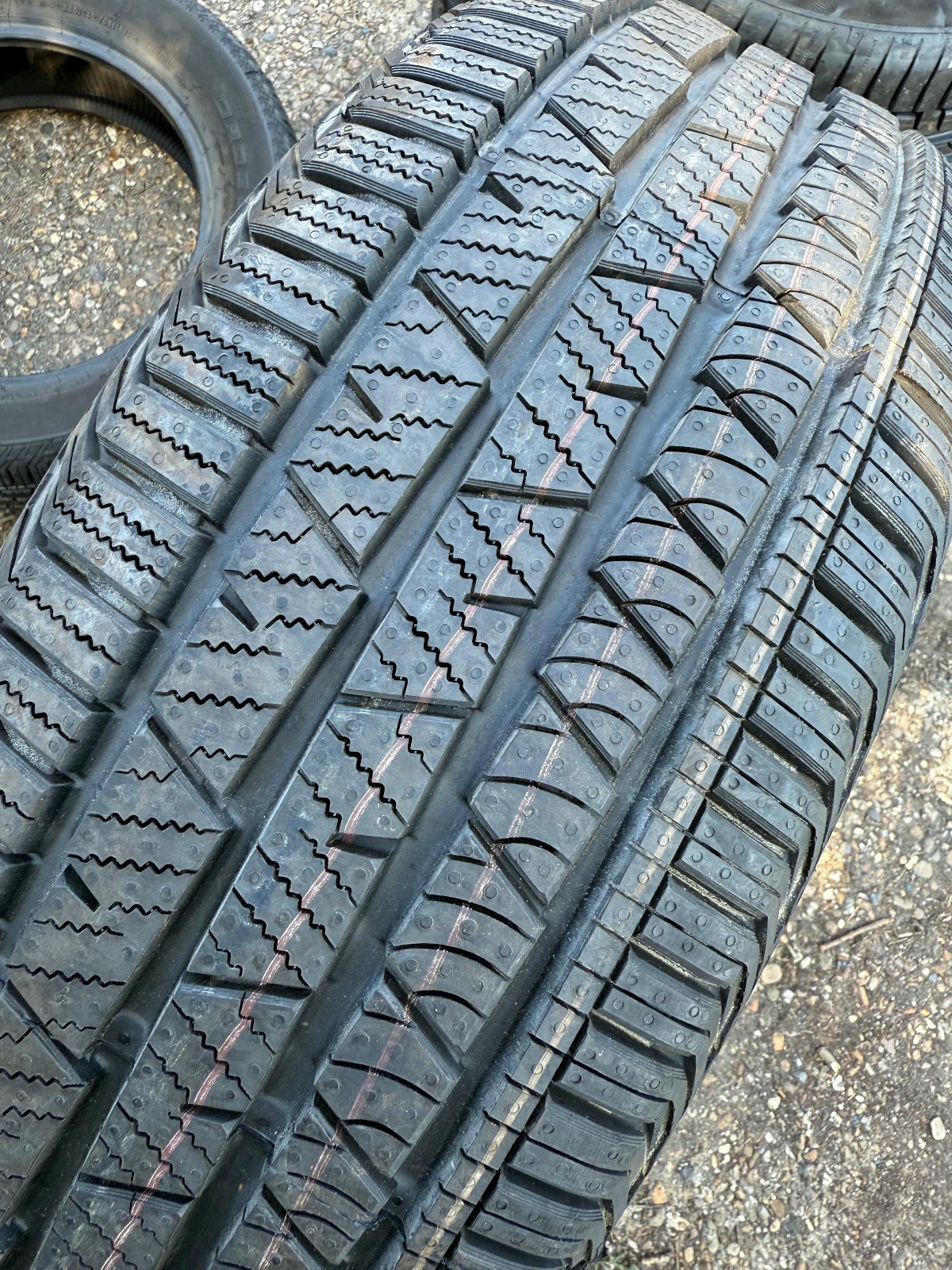 New 225 60 17 Continental, Cross Contact, M+S, 99H, x1 Tyre (F1_tyres) YD164