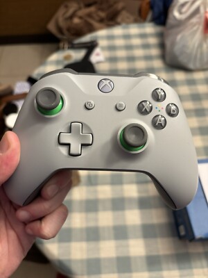 Microsoft Xbox One Wireless Controller Gray