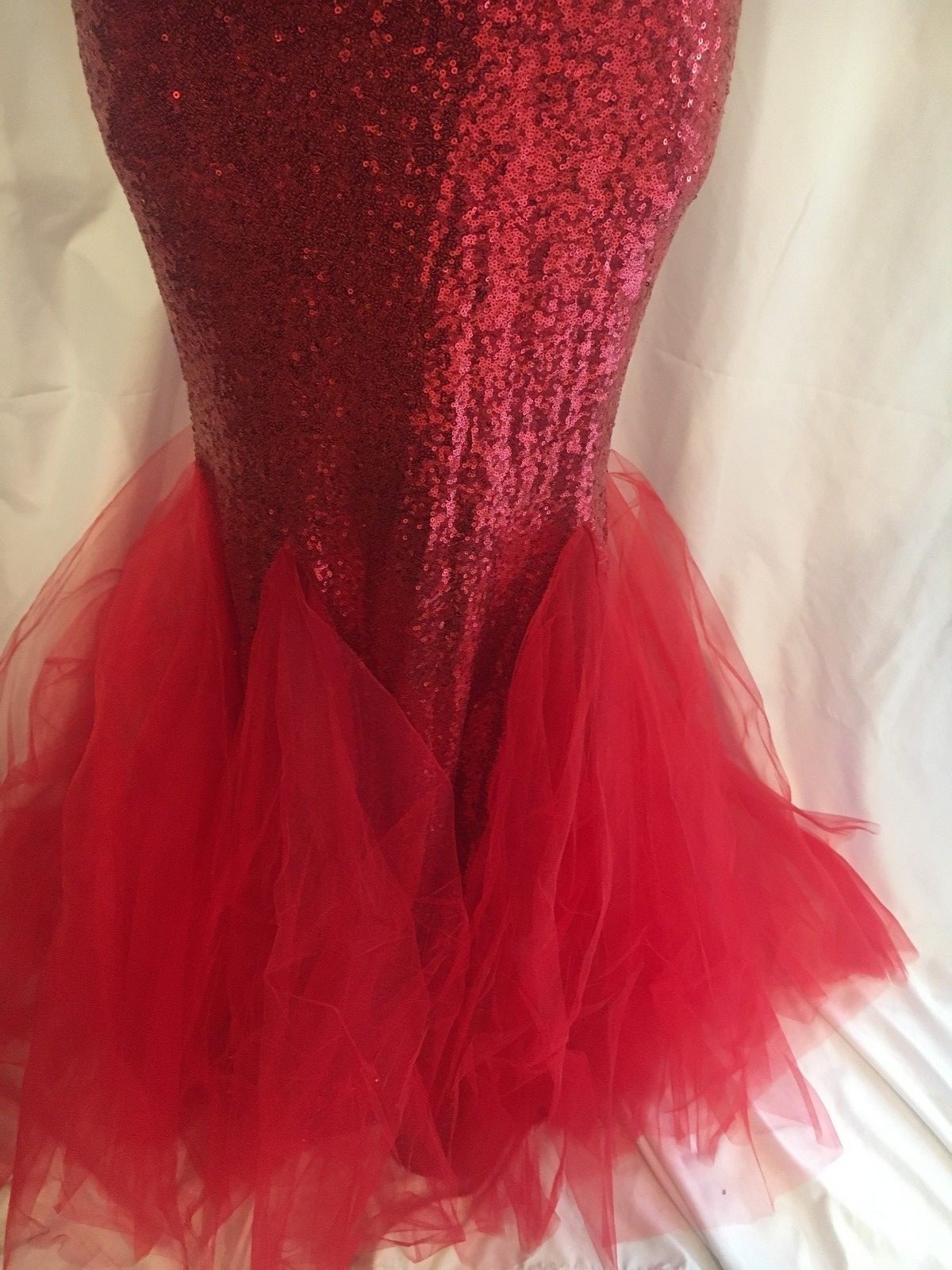NWT Splash Prom Homecoming Gown Size 8 Red