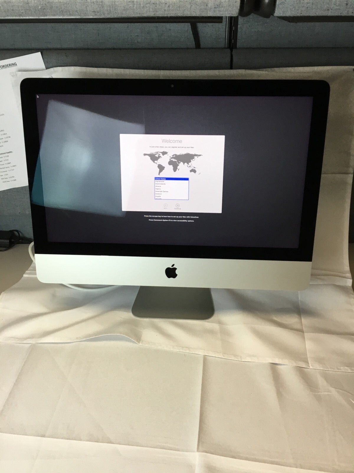 iMac 2015 21.5インチ メモリ8GB 1TB 初期化済み iMac（Apple） iMac 21.5インチ Core i5-2.7GHz HDD 1TB メモリ
