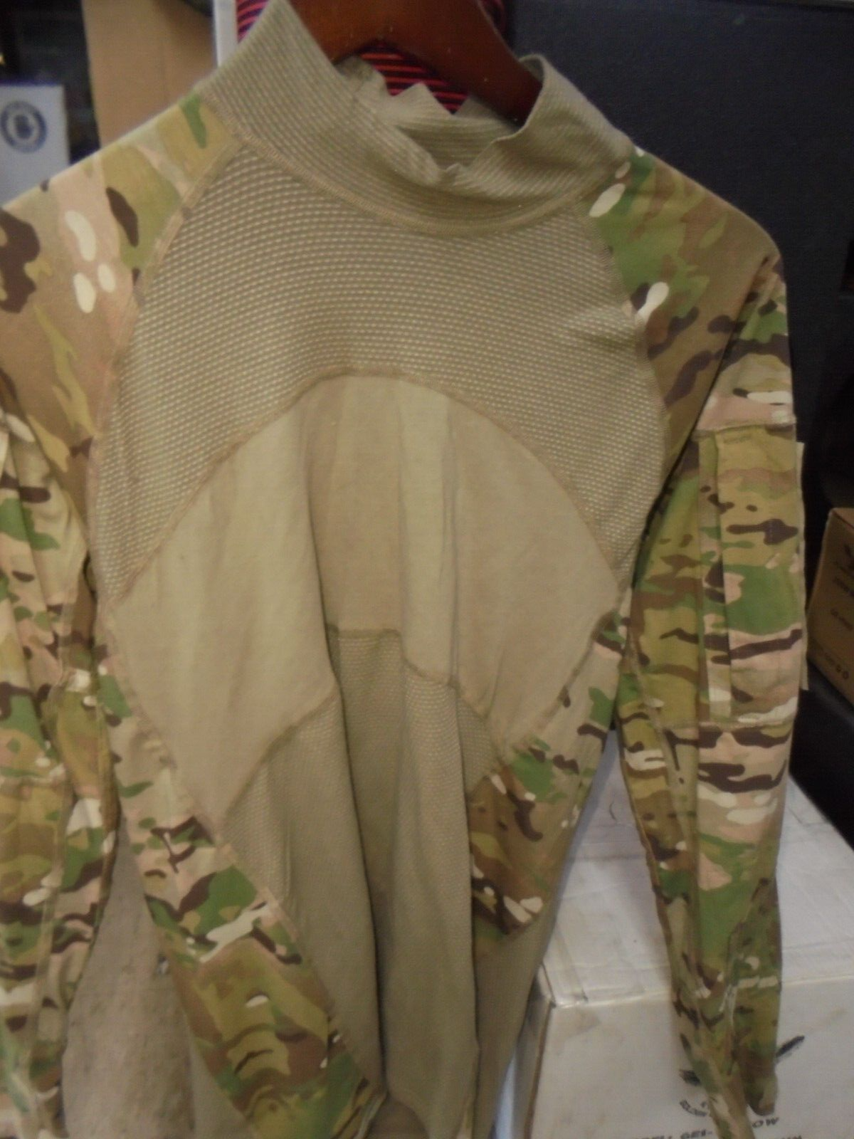 未使用品　米軍 実物　ADVANCED COMBAT SHIRT MEDIUM① AOS Type II 1/4 Zip Combat Shirt - OCP - Kel-Lac Uniforms, Inc.
