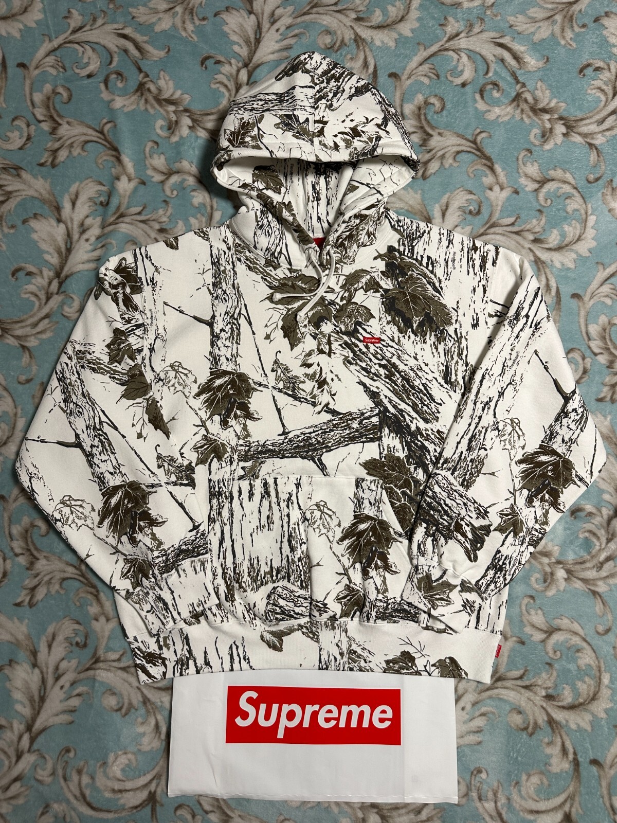 SUPREME SMALL BOX HOODED SWEATSHIRT (LARGE) (SNOW CAMO) SS24