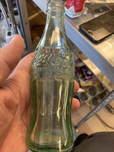 VINTAGE COCA COLA EMBOSSED BOTTLE PAT. D-105529 6 oz