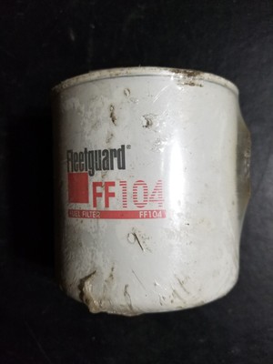 FLEETGUARD Lot of 4pcs Fuel Filter Part# FF104 - NEW
