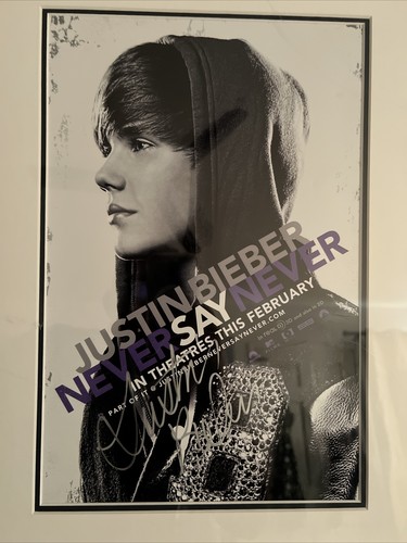 justin bieber サイン入り写真 Justin Bieber Signed Autographed.never Say Never Pictured.40
