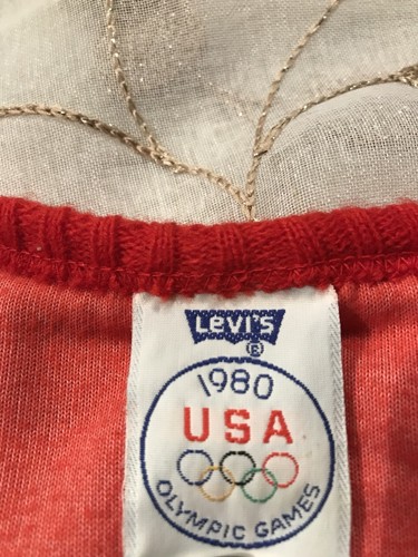 Levi 1980 Winter Olympic Youth Medium Sweatshirt