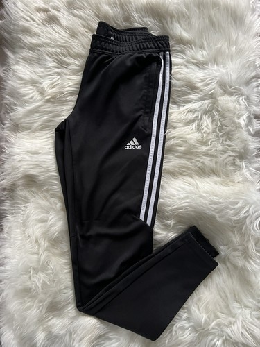 ☆こもも☆⑮ Amazon.com | adidas Swift Run 23 Sneaker, Wonder Quartz/Zero