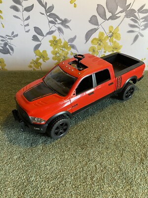 Bruder RAM 2500 Power Wagon Red Pick Up 1:16 Rare  