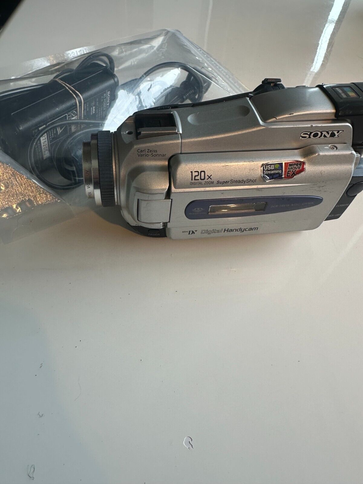 Sony DCR-TRV18 Digital MiniDV Camcorder Record Transfer Sony DCR-TRV18 Digital MiniDV Camcorder Record Transfer
