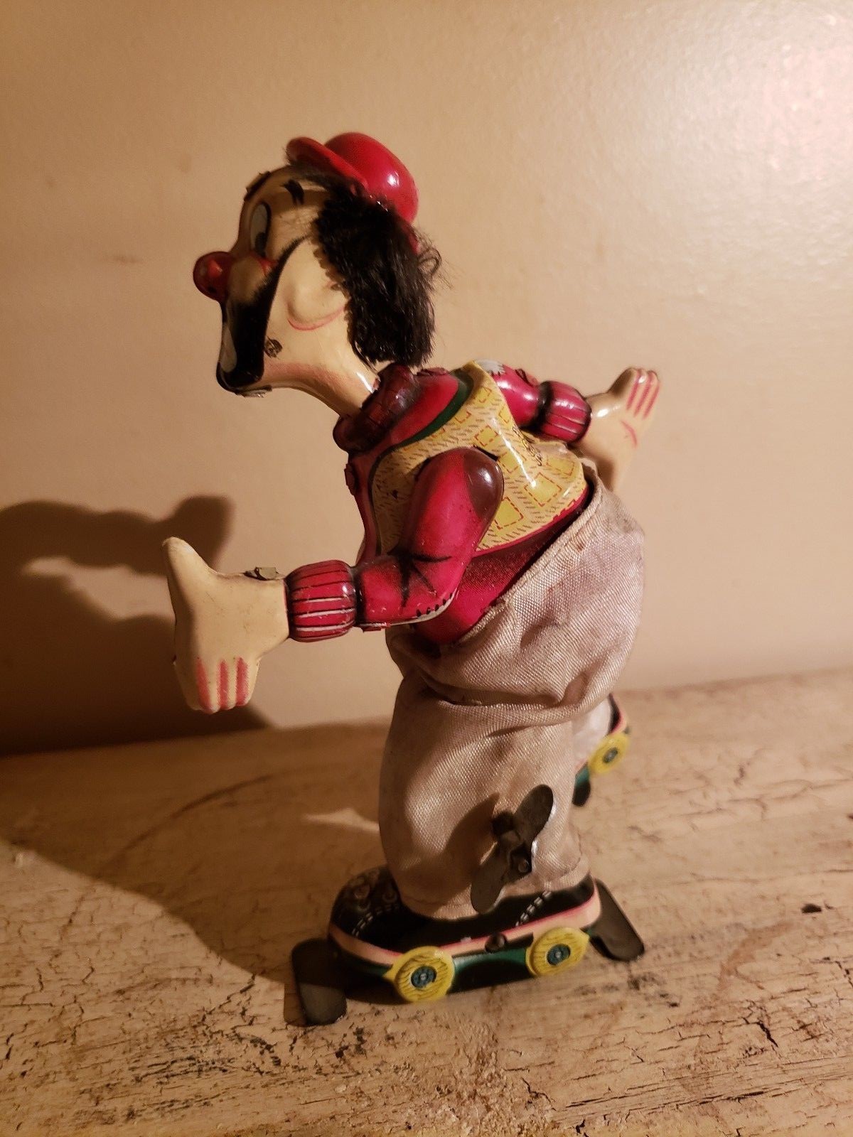 1950 clown skater tps Japan wind up clockwork toy