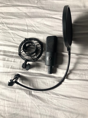 Audio-Technica AT4040 Cardioid Condenser Microphone Studio Audio-Technica AT4040 Cardioid Condenser Microphone Studio