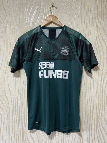 ウェア Newcastle united puma football jersey NEWCASTLE UNITED 2010 2011 HOME SHIRT JERSEY LONG SLEEVE