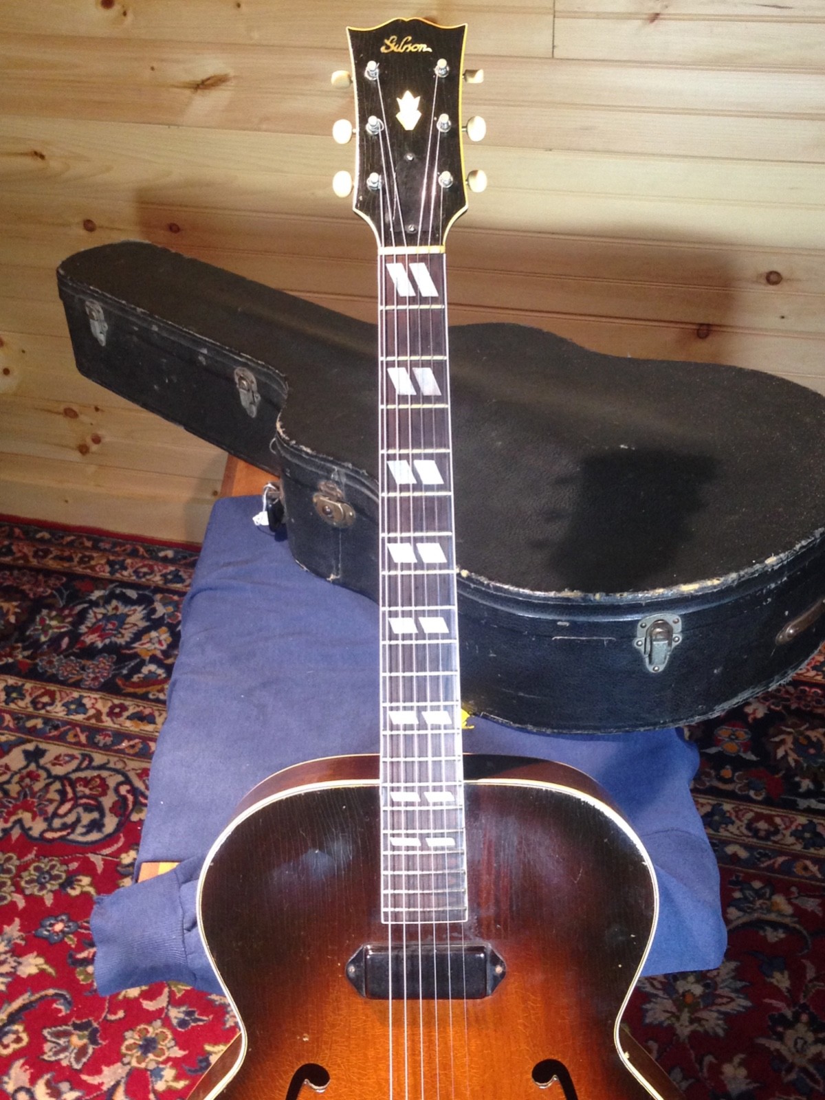 1946(?) Gibson ES-300 Electric Guitar, Killer Jazzbox, WWII Top of the Line!