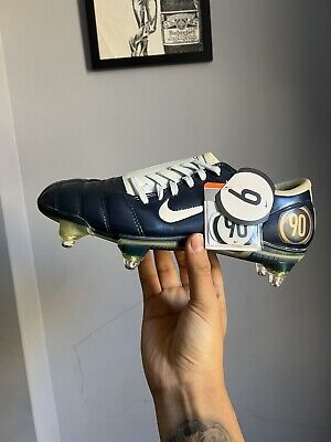Nike Total 90