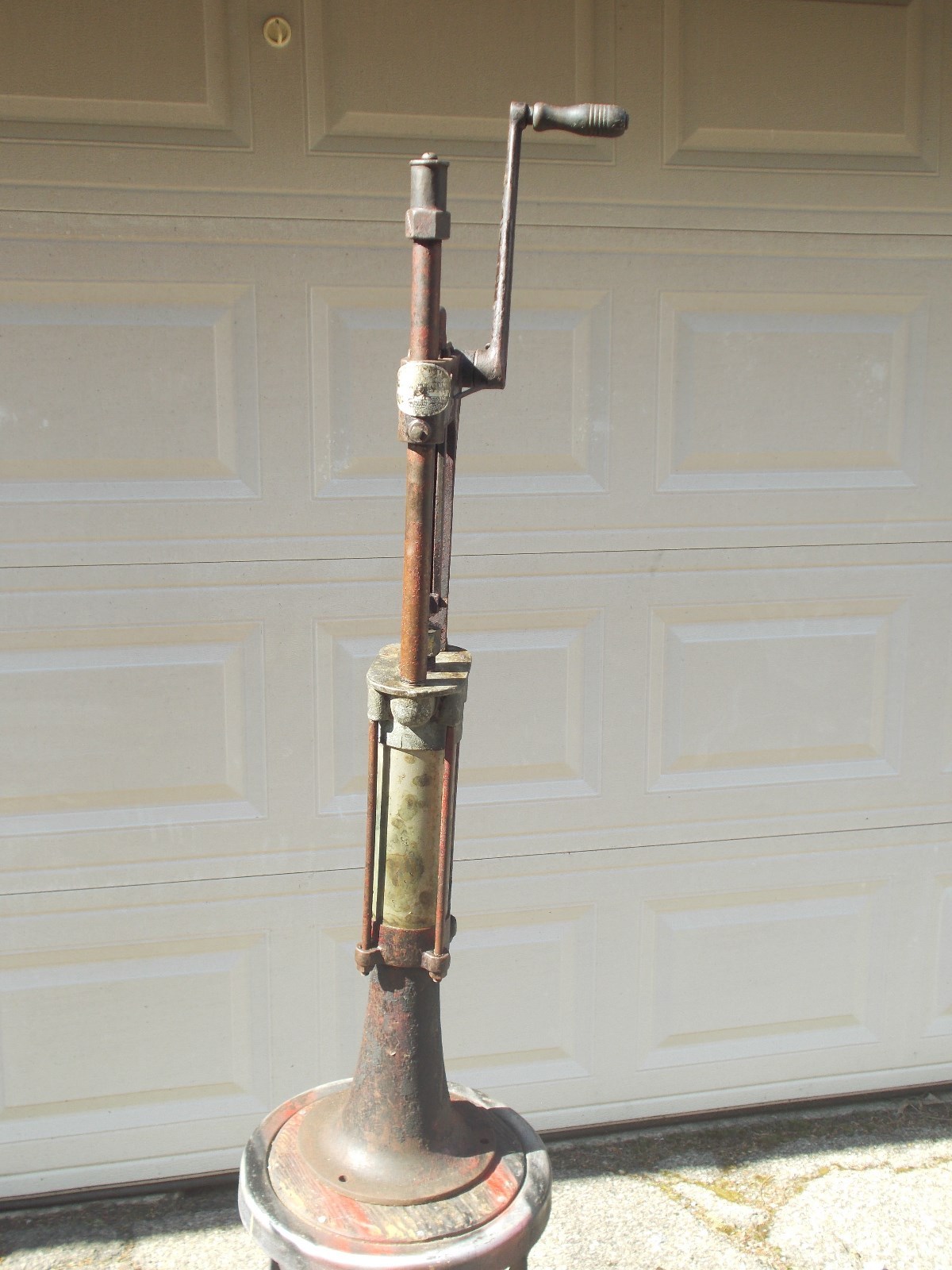 Vintage/Antique Bowser Self-Measuring Gas Pump  PRD2237