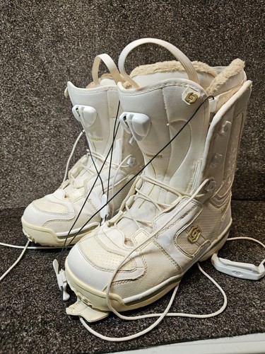 SALOMON Kiana White Womens Snowboard Boots Size 7.5 Zone