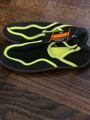 New DBX Water Shoes Youth Size 5, Womens Size 7