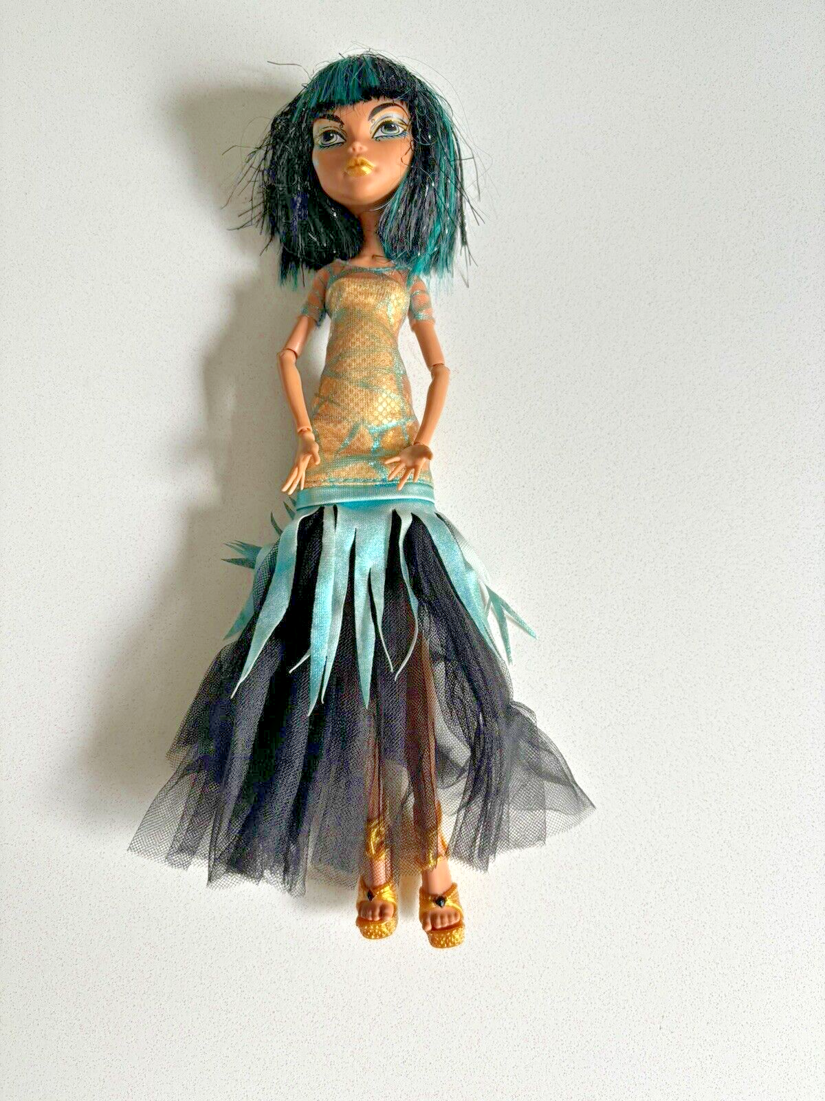 2008 Monster High Ghouls Rule Cleo De Nile Doll Mattel with Some Accessories