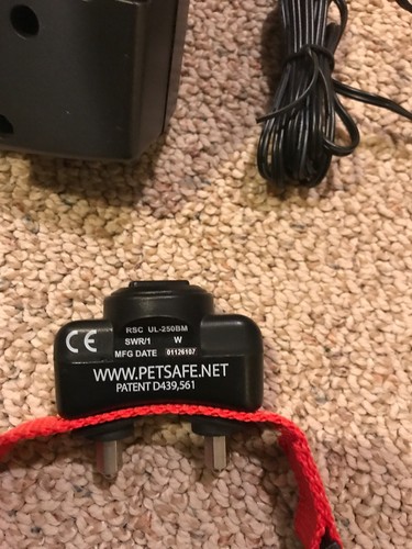 PetSafe Dog In Ground Fence Kit w/ Transmitter RF1010 Collar UL-250BM