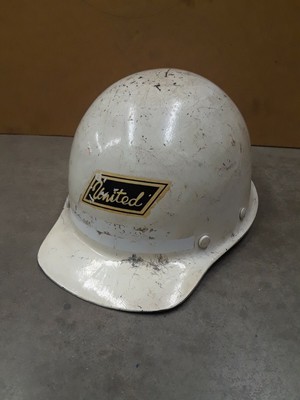 msa fiberglass hard hat