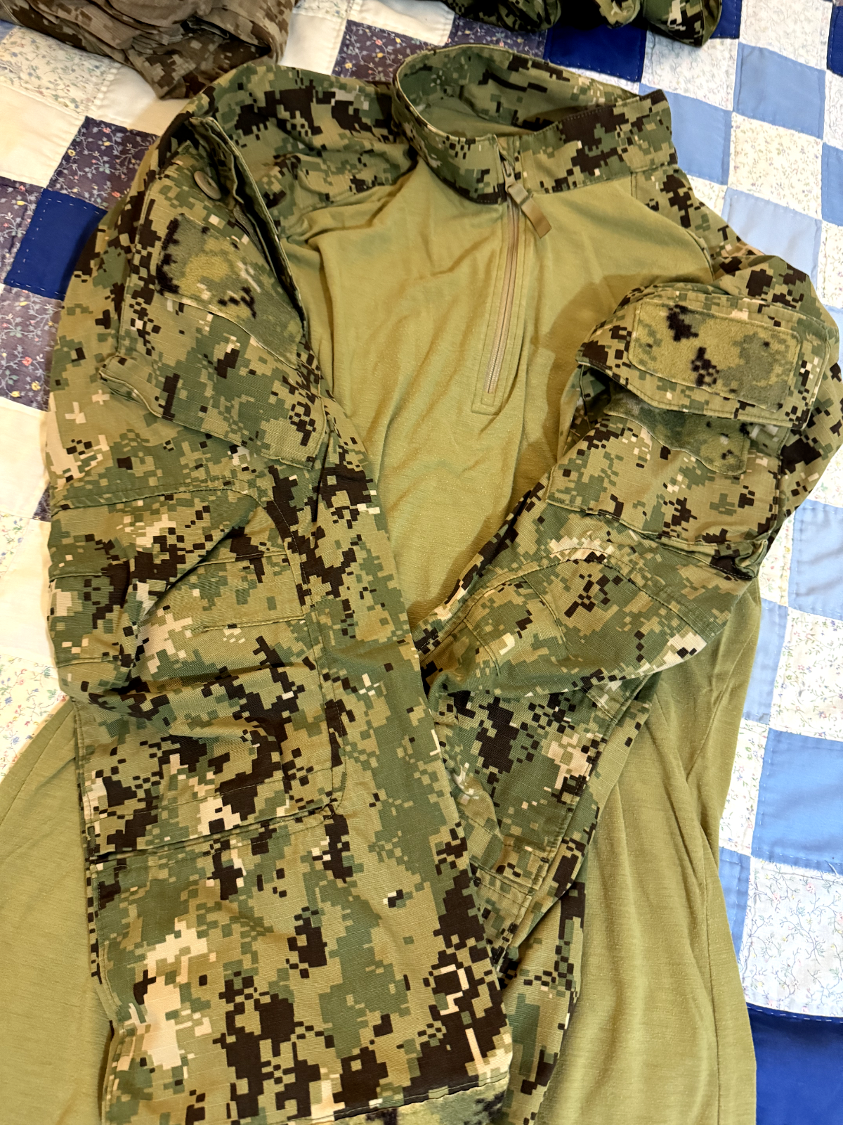 NEW Patagonia Navy Custom Combat Shirt AOR2 SEAL USA SOCOM NEW Patagonia Navy Custom Combat Shirt AOR2 SEAL USA SOCOM