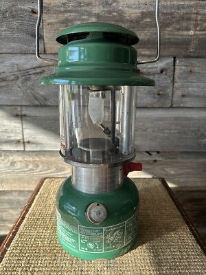 Vintage Coleman Lantern Model 321B With Lighter
