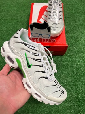 Nike Air max plus white neon metallic silver multiple sizes shoe