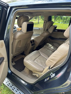 image 3 of interior