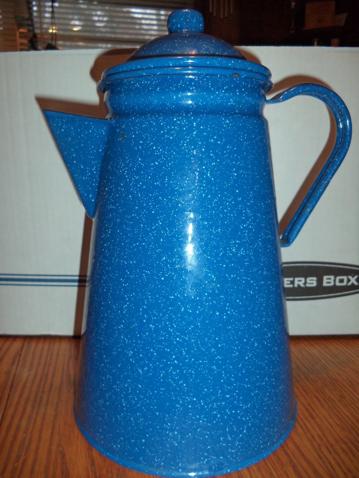 GRANITE CAMPING SET - PLATE, BOWLS, CUP, COFFEE POT, SKILLET - NEW/OLD STOCK