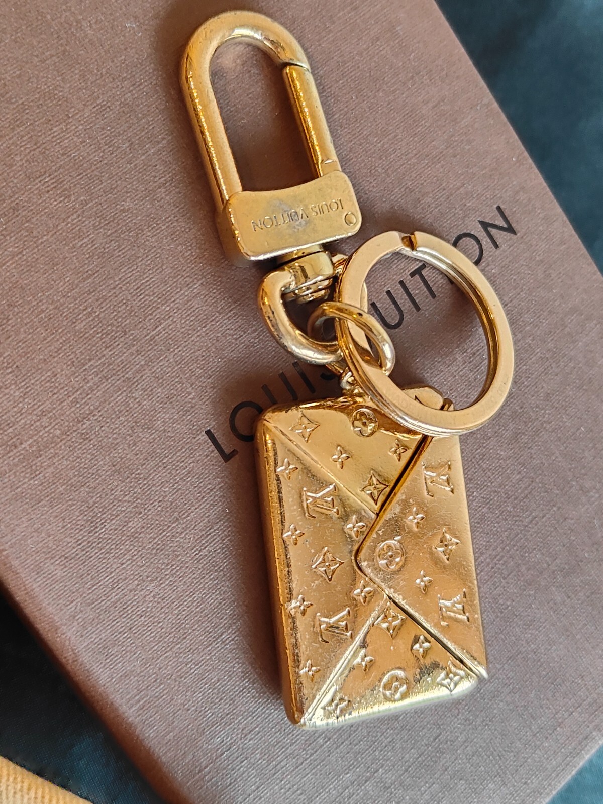 vuitton keychain