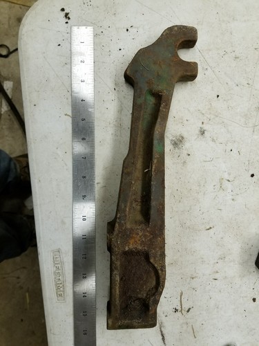 John Deere 730 720 630 620 530 520 Cylinder Hanger R20414R FREE SHIPPING