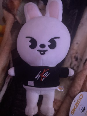 skzoo リービット LeeKnow Stray Kids Skzoo Leebit LEE KNOW Official Plush Original