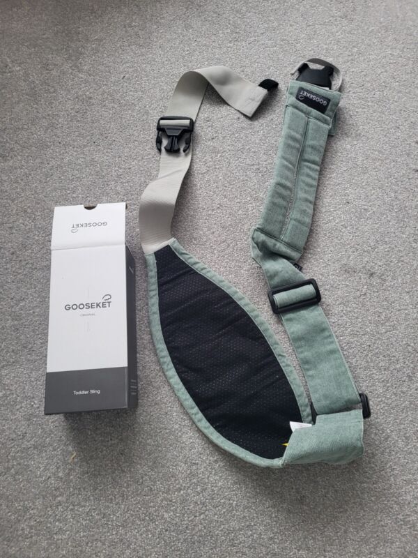 Gooseket Toddler Sling Excellent Condition Green Colour Suitable For 6-48 Months