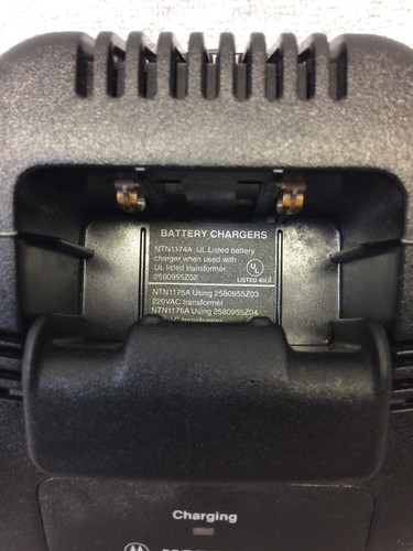 Motorola NTN1174A Cradle FREE SHIPPING FREE RETURNS (1496)