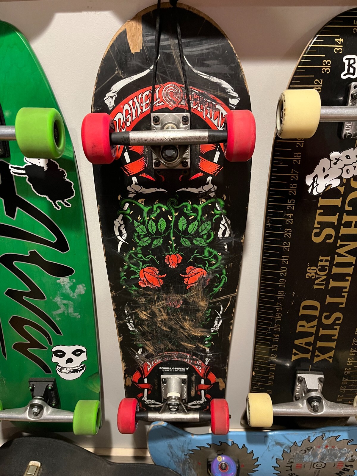 BONES POWELL PERALTA SANTA ワッペン　⑦ 8枚セット RE-