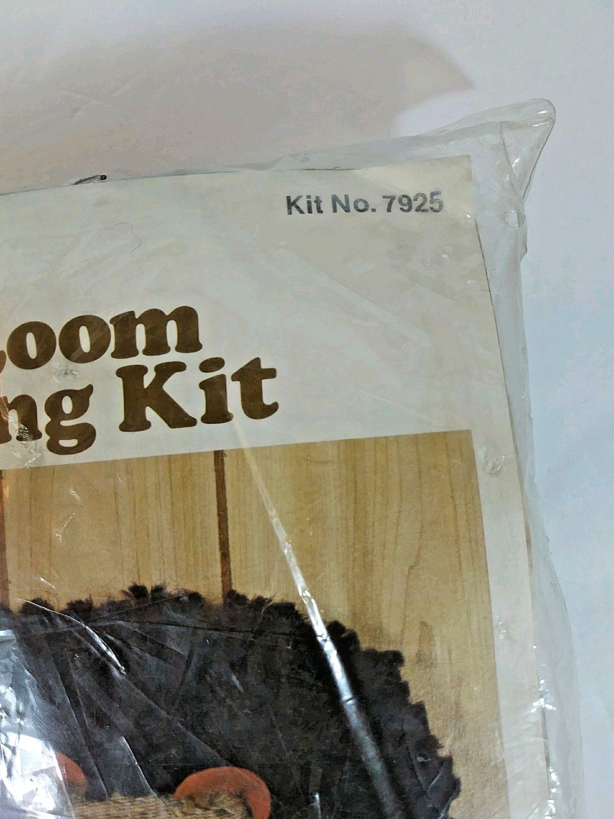 Bucilla Weaving Kit Jungle King Wall hanging No loom required 7925 Off Loom