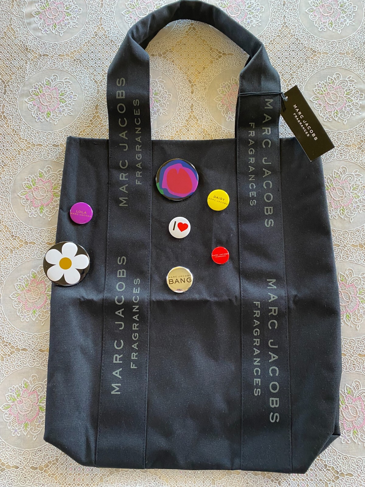 トートバッグ MARC JACOBS Embroidered Canvas Shopping Bag 0400022352172_NATURAL?wid=600&