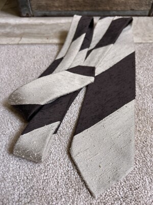 $155 VIOLA MILANO men's 100% Shantung silk tie - brown beige stripes - 3''