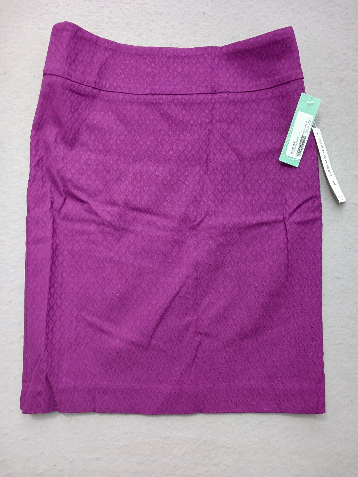 Margaret M Women's Skirt Size M Pencil Magenta Textured Stretch Pull On
