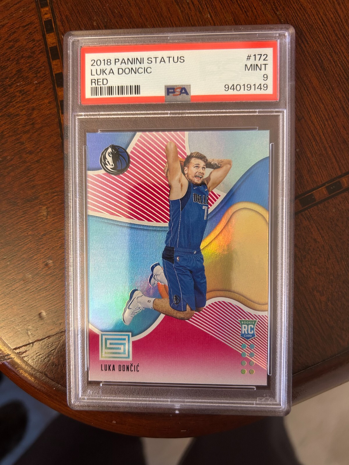 その他 LUKA DONCIC STATUS RC 2018 PSA9 2018 Luka Doncic Panini Status #172 Red Rookie Card RC PSA 9
