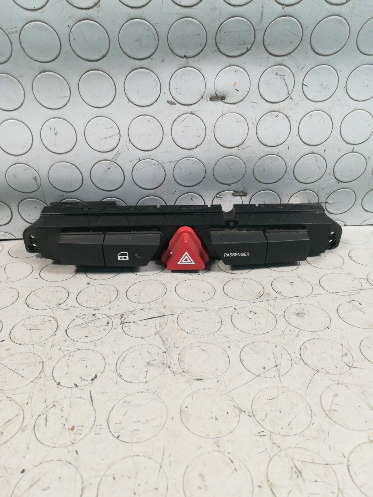 Pulsantiera comando luci emergenza KIA CEED 2010 93700-1H000