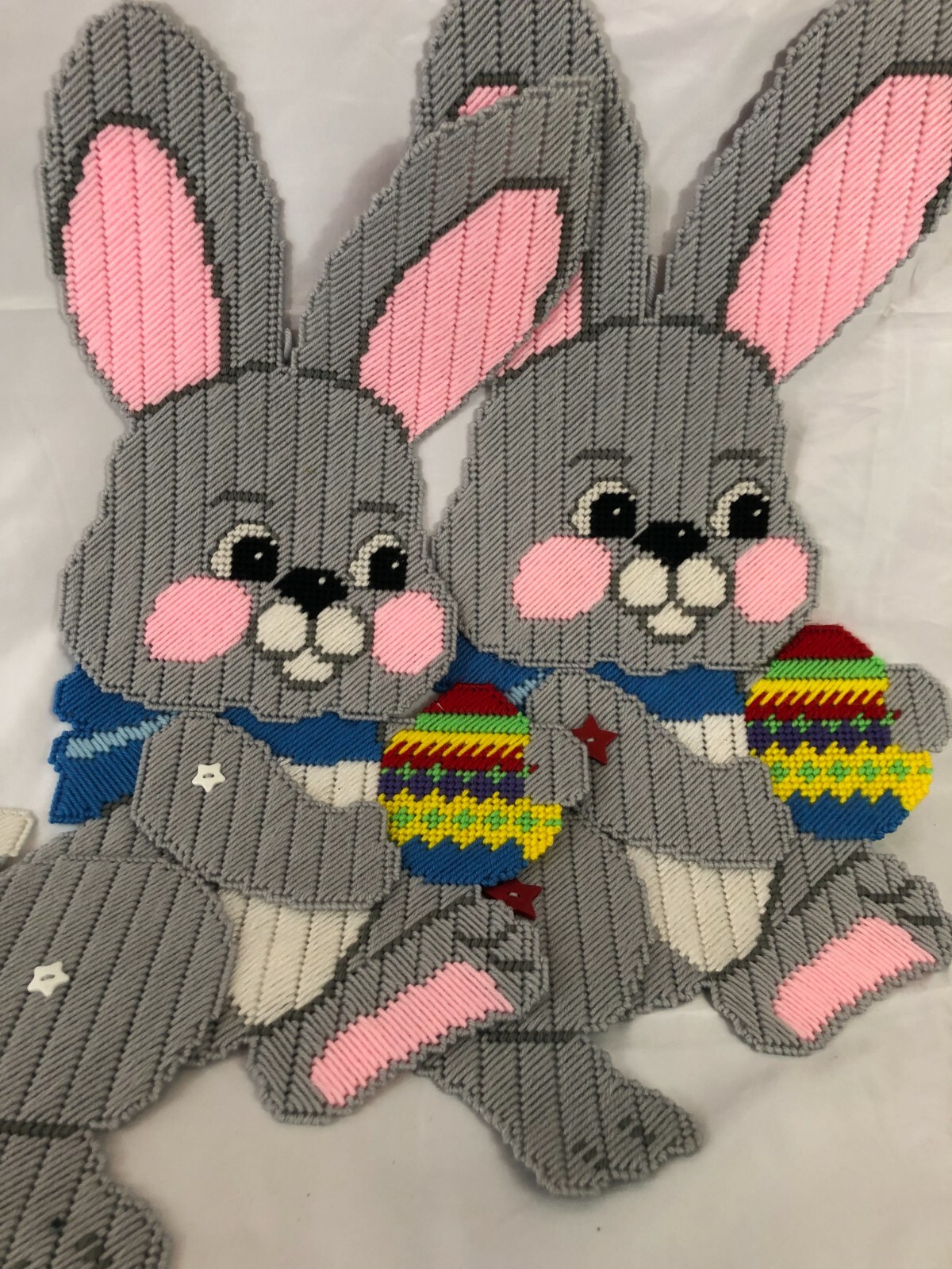 vintage-2-easter-bunnies-grey-wall-hanging-plastic-canvas-pattern-kit-13-x-24-ebay