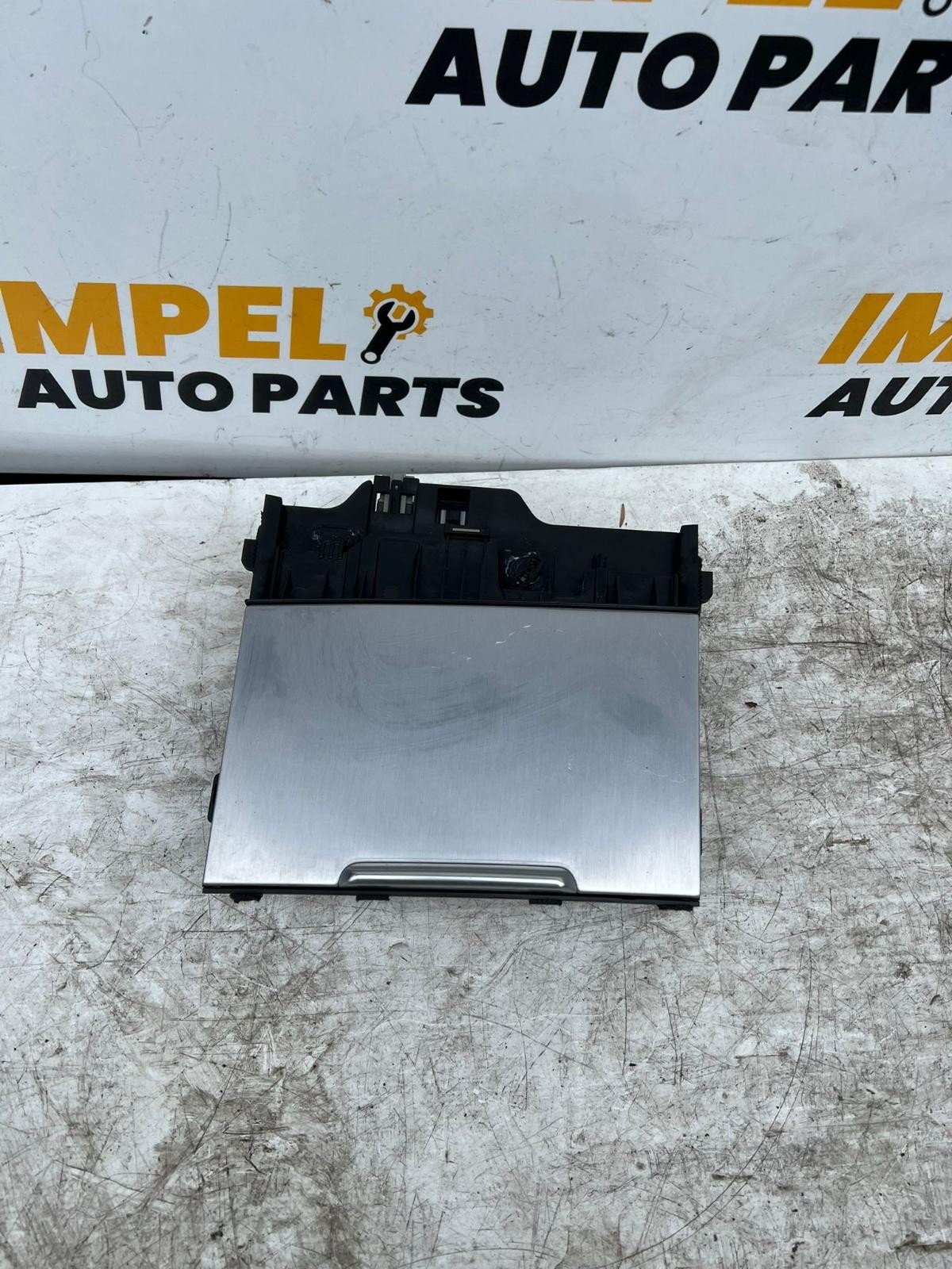 KIA STINGER CK 06/2017-04/2023 CONSOLE FRONT TRAY ASSEMBLY 2021 Kia Stinger