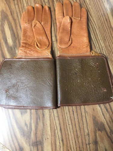 Vintage Men’s Leather Driving Gauntlet Gloves