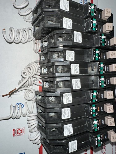 CHFN115AF 10 PCS EATON CH STYLE 1P 15A AFCI ARC-FAULT CIRCUIT BREAKERS