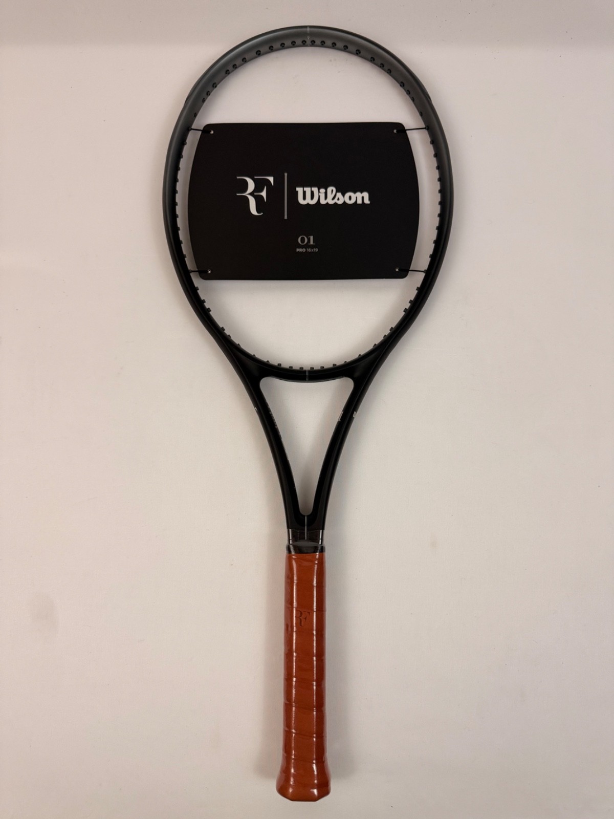 Wilson RF01 pro グリップ3 RF 01 Pro Tennis Racket | Wilson Sporting Goods