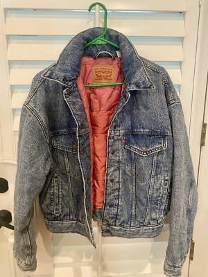 Levis padded trucker jacket light denim wash pink Quilted lining cropped Size L