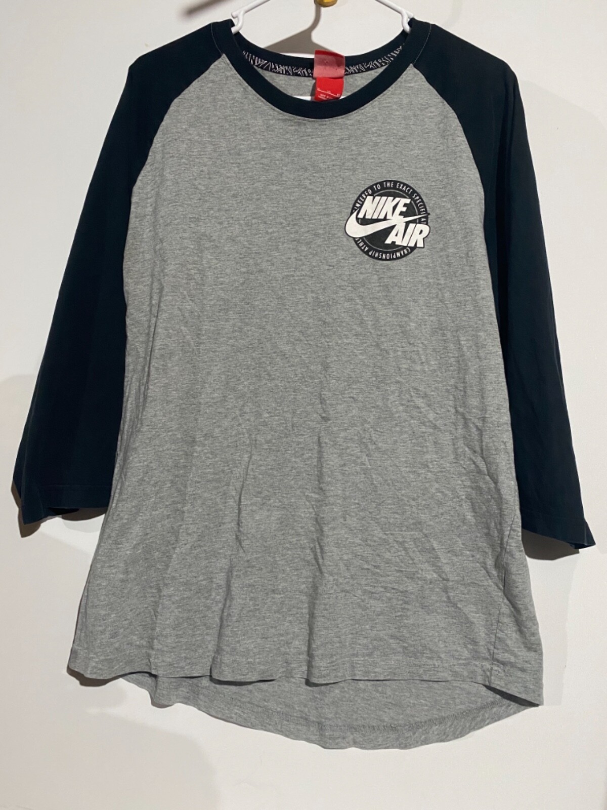 nike raglan