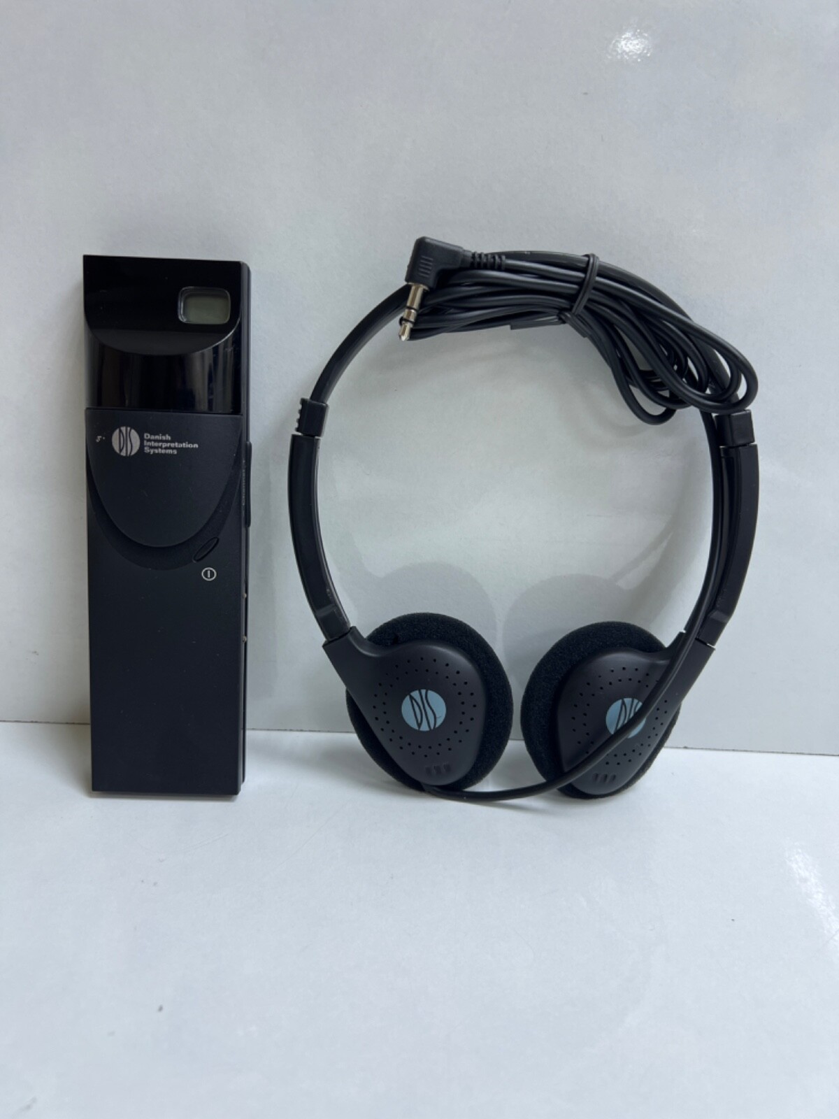 DIS Danish Interpretation Systems DR 6008 Digital Receiver DIS Danish Interpretation Systems DR 6008 Digital Receiver